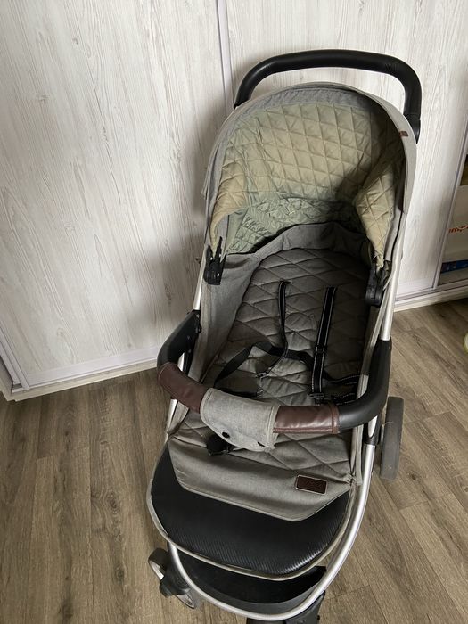 Прогулянковий візок Carellо vista