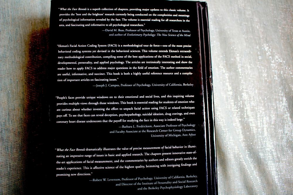 Compilação de Estudos em Facial Action Coding System, por Paul Ekman