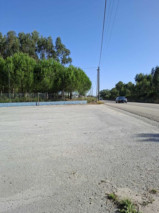 Armazém para Alugar em Moleanos - Alcobaça
