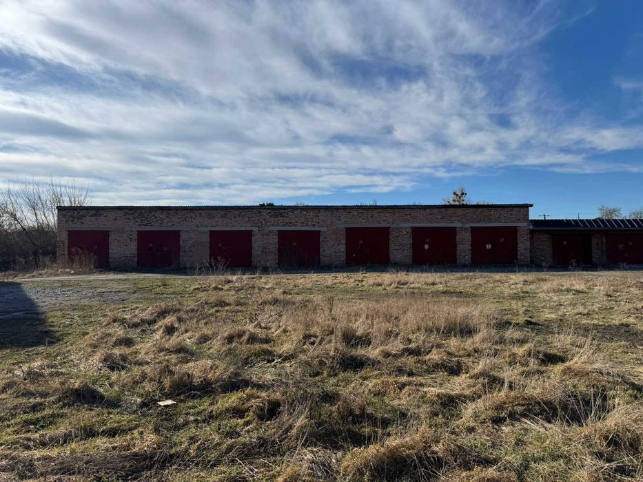 Продаж комплексу комерційна нерухомість м.Полонне