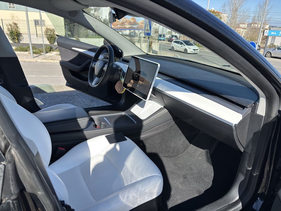 tesla model 3 long renge dual motor (financiamento se tiver interesse)