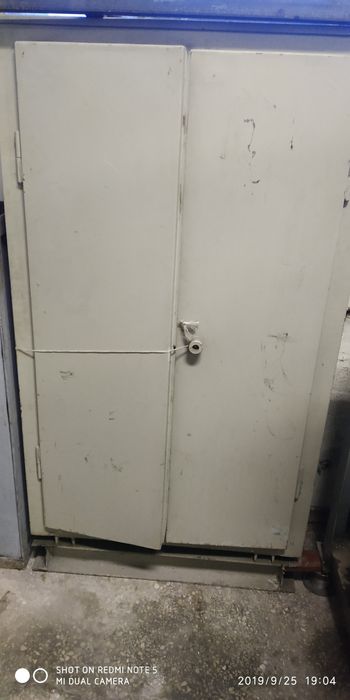 Монтажні шкафи .