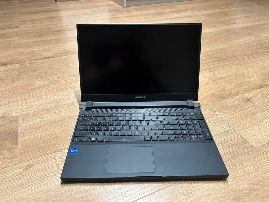 Laptop Gamingowy Aorus 15p 240hz i7-11800H rtx3070
