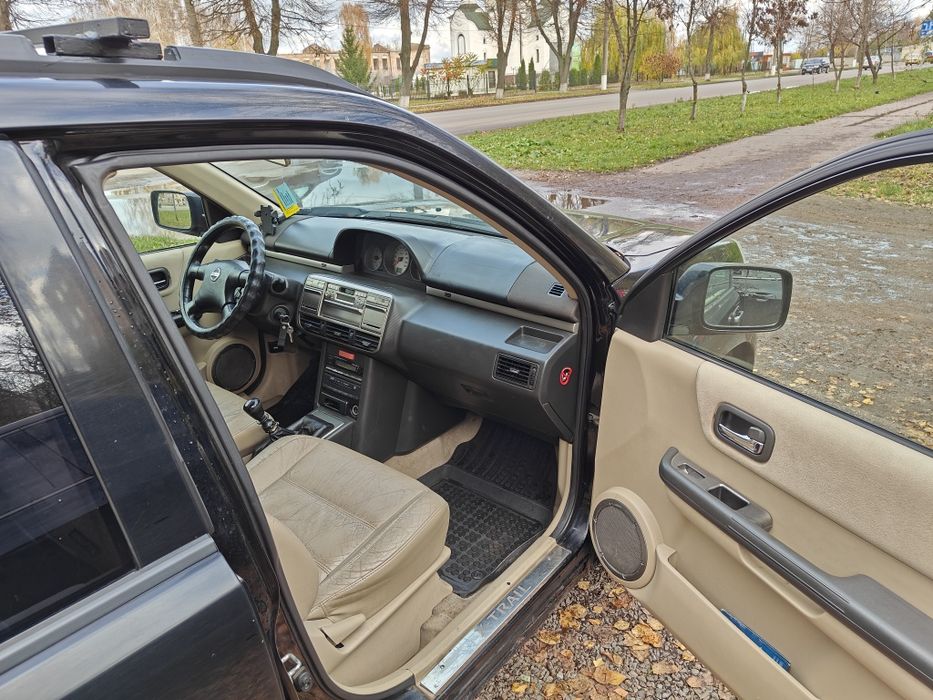 Продам Nissan x-trail t30 2003