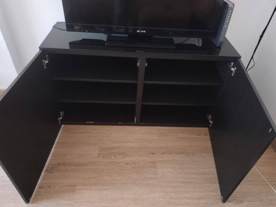 Móvel aparador Bestä IKEA