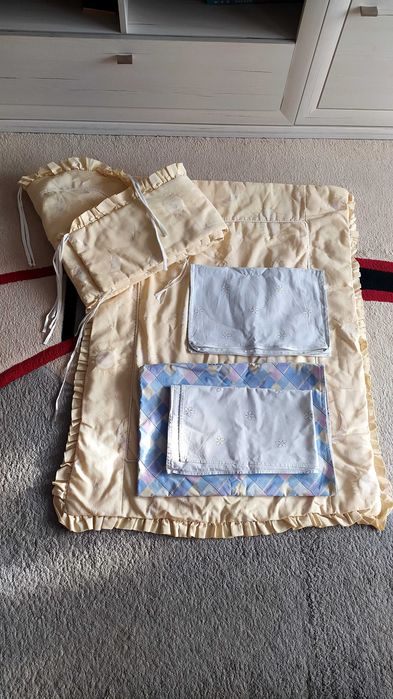 Набір в ліжечко для немовлят. Бортики, ковдра, постільна білизна