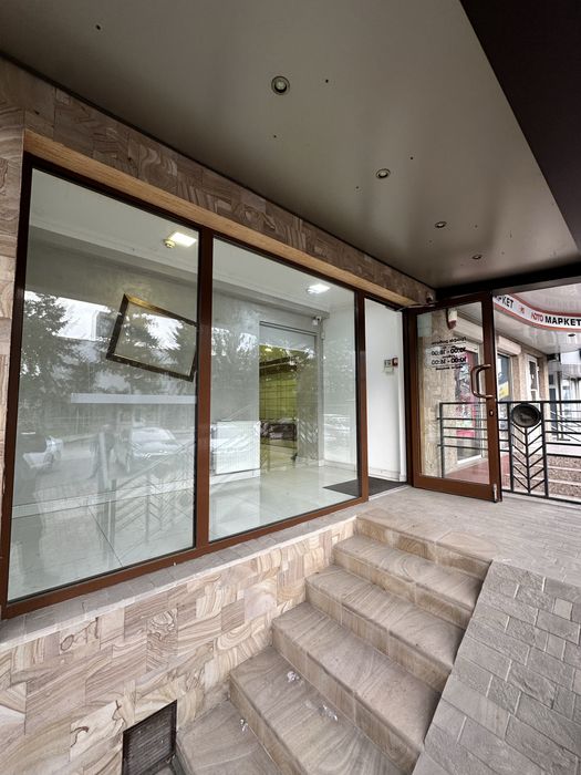 Комерційне приміщення 100 м²