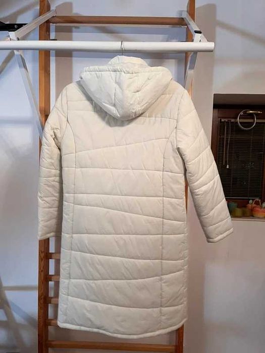 Płaszcz zimowy do kolan rozm M