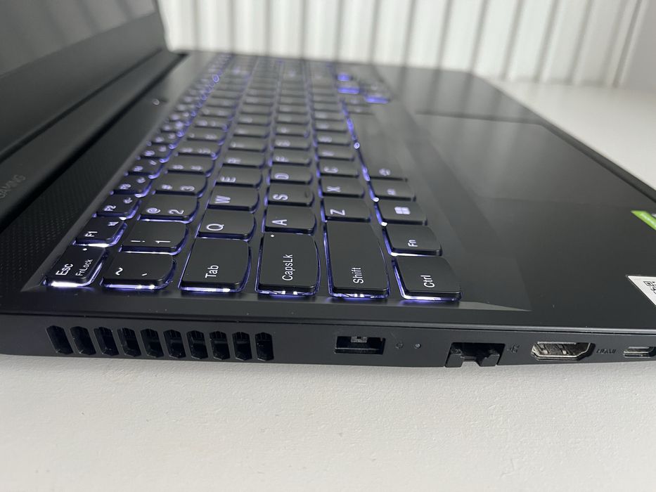 Lenovo ideapad gaming 3 ,r7 5800, 16RAM, ssd 512, GeForse3050RTX