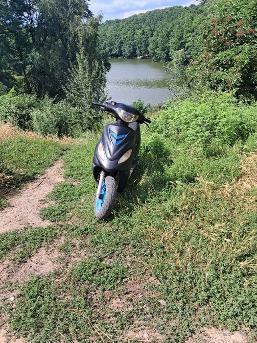 Скутер 80cc. . .