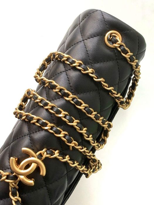 Chanel flap Bag black