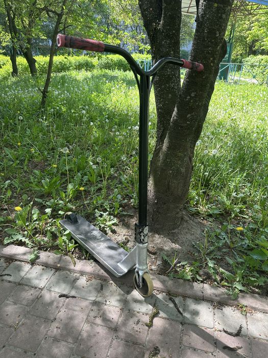 Продам трюковий самокат