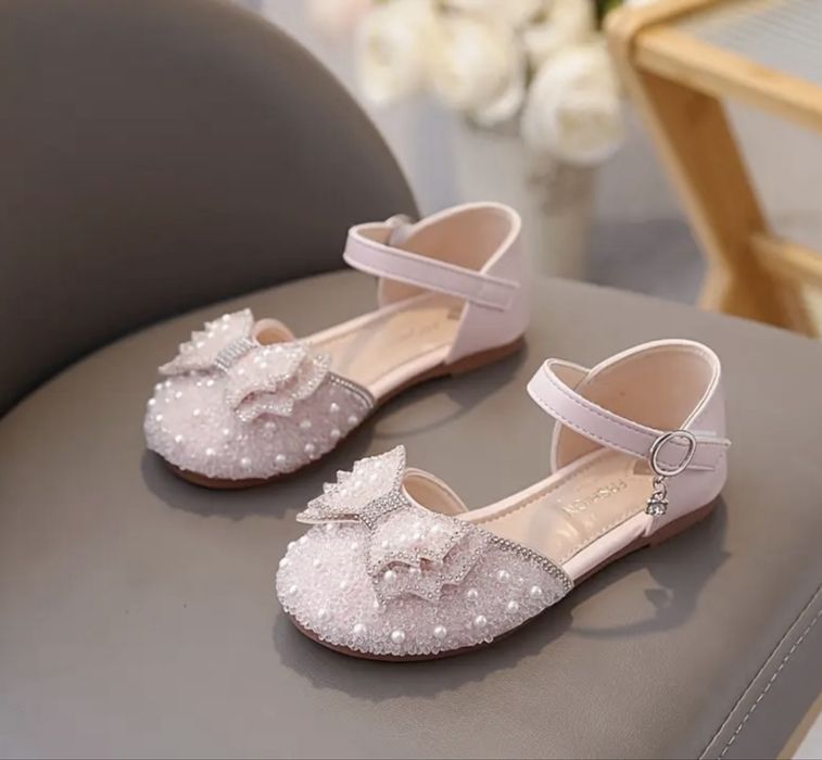 Туфлі для дівчинки