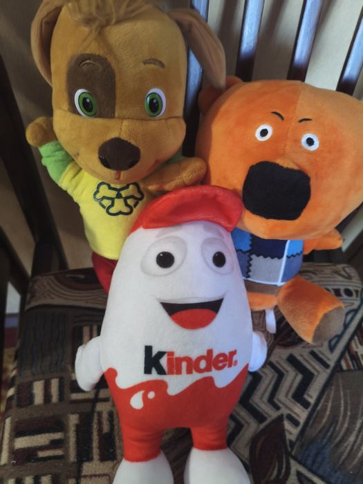 Розпродаж м'яких іграшок а гарному стані