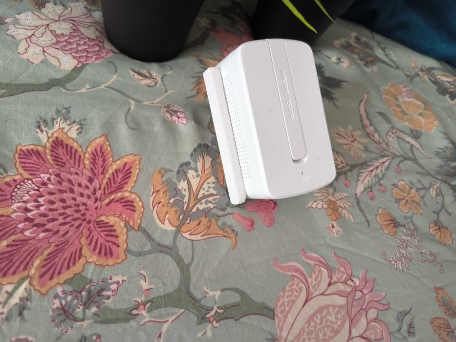 Wi-Fi Repeater Mercursys MW300RE - Szybkie Stabilne Polaczenie