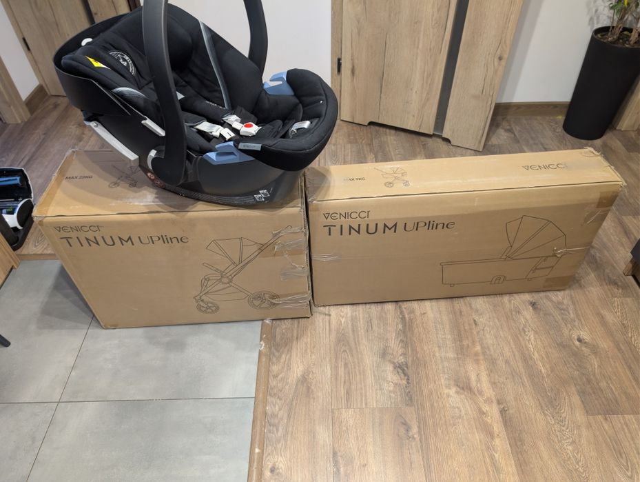 Wózek 3w1 Venicci TINUM UPLINE all Black