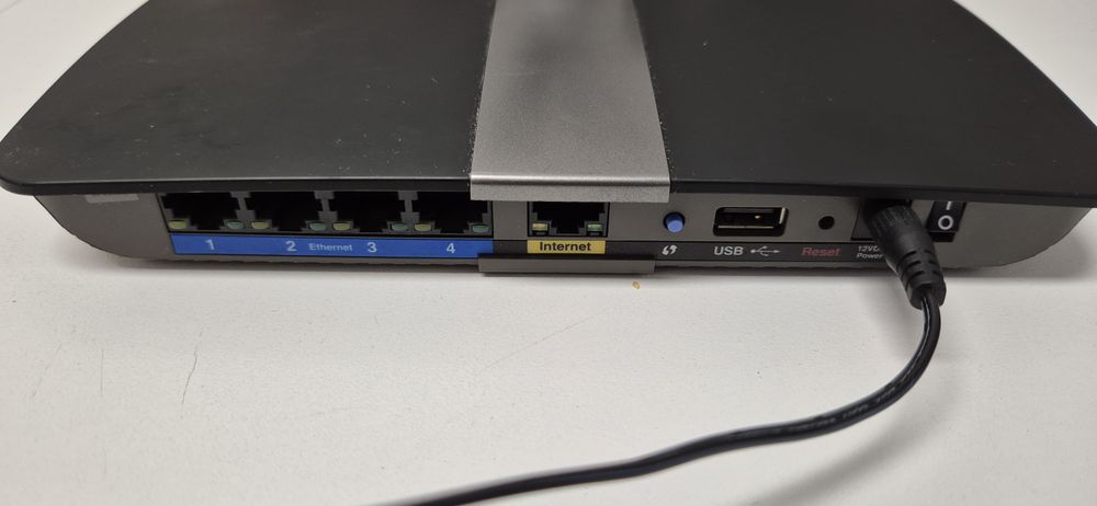 Router Cisco Linksys EA 4500 Wi-Fi with power supply64586204019842122