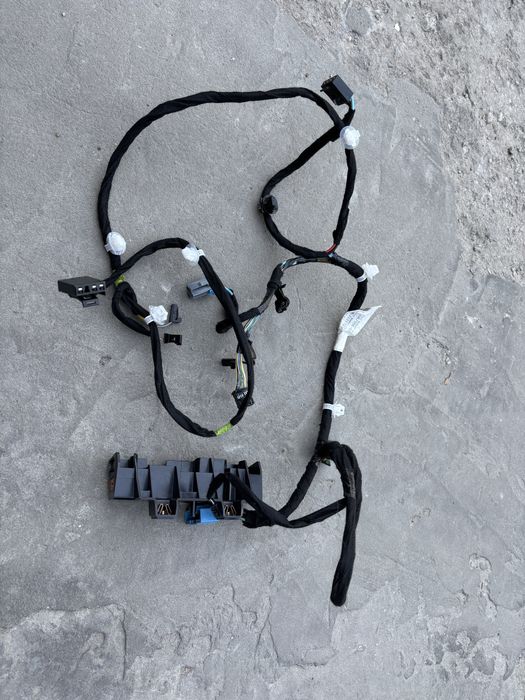 Проводка центральной консоли Tesla 3 22 год рест