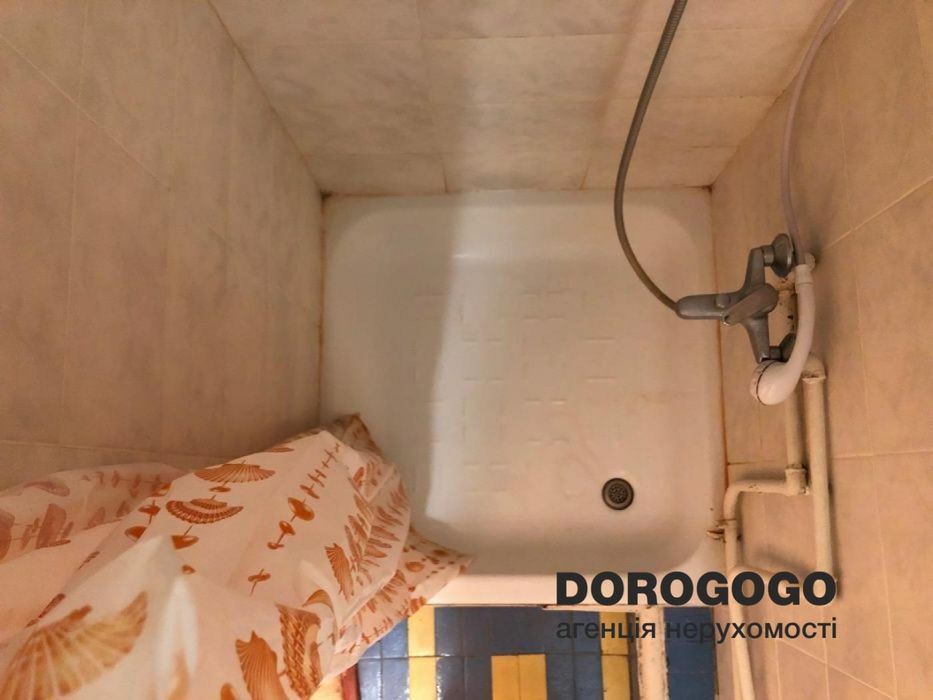 Науки 20, метро Деміївська, продаж 1к, терміново, торг