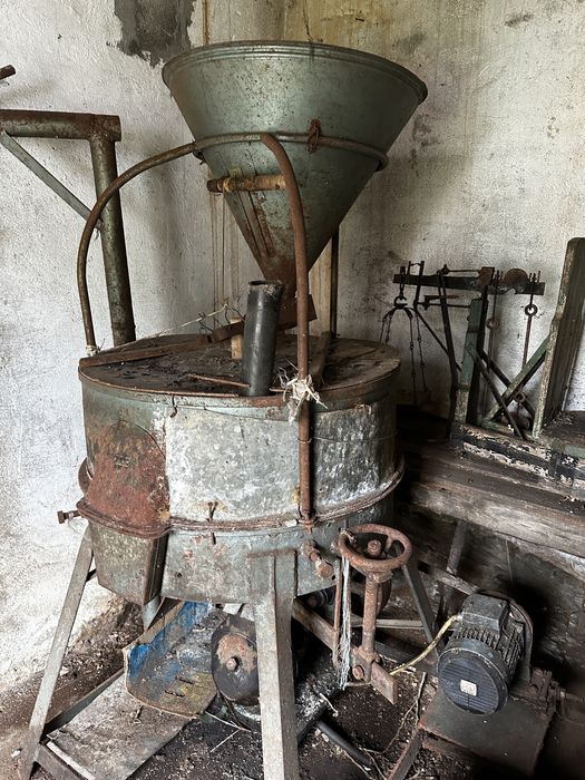 Moinho elecrico com motor