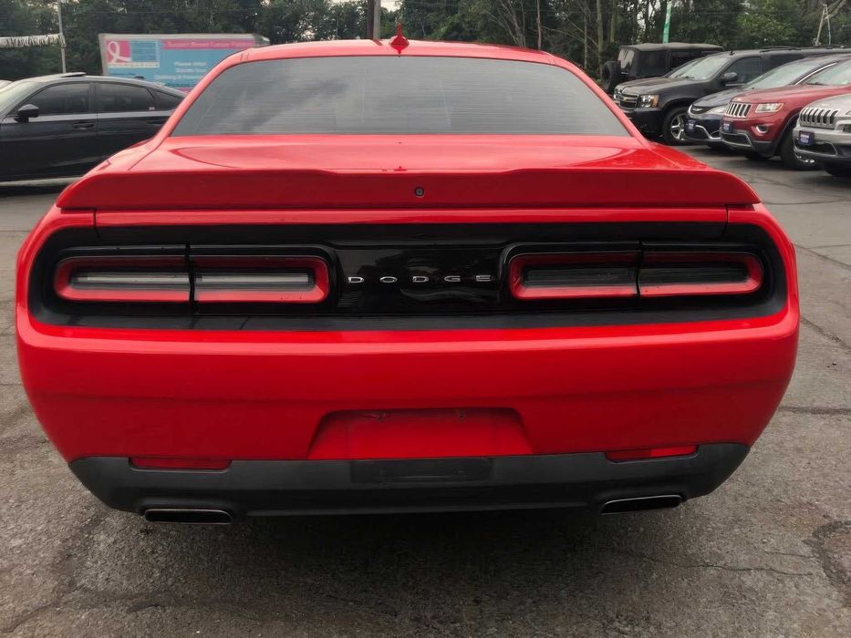 Dodge Challenger      2017