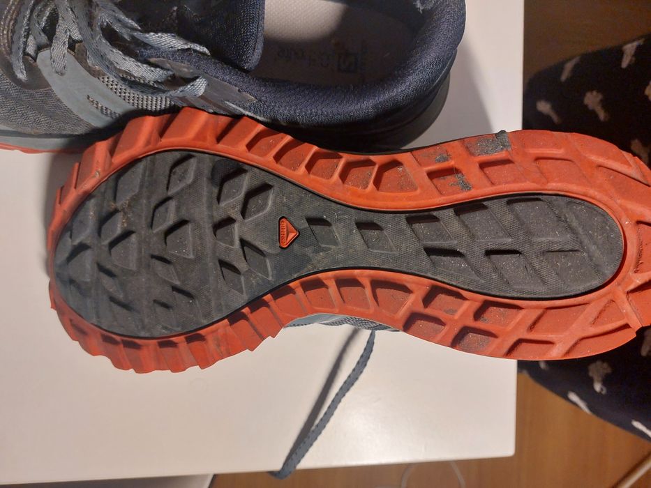 Tenis salomon 43