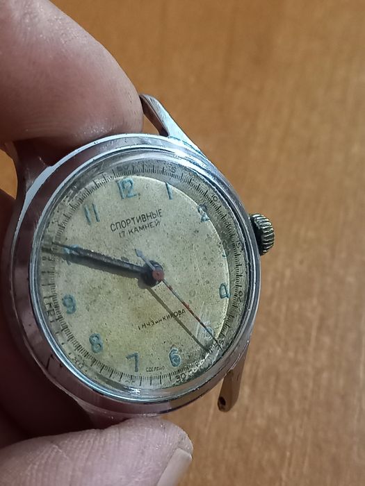 Механічний годинник СССР.
