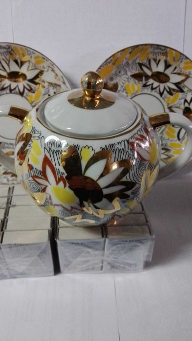 Сервіз "Золоті ромашки"