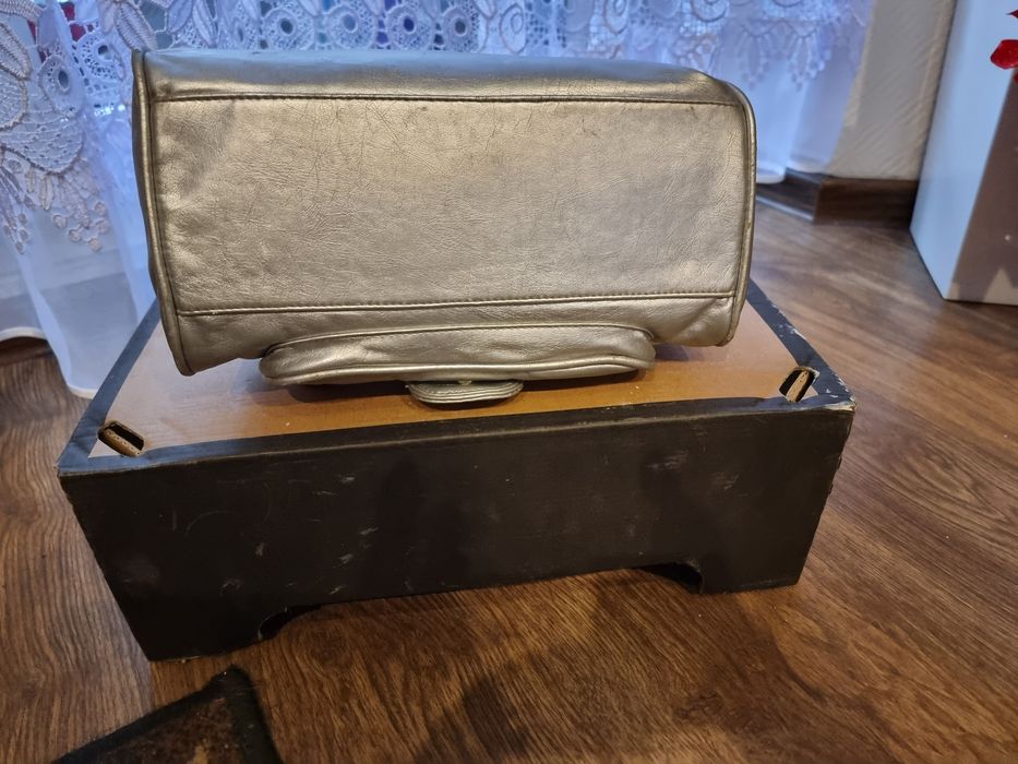 Torebka srebrna do ręki