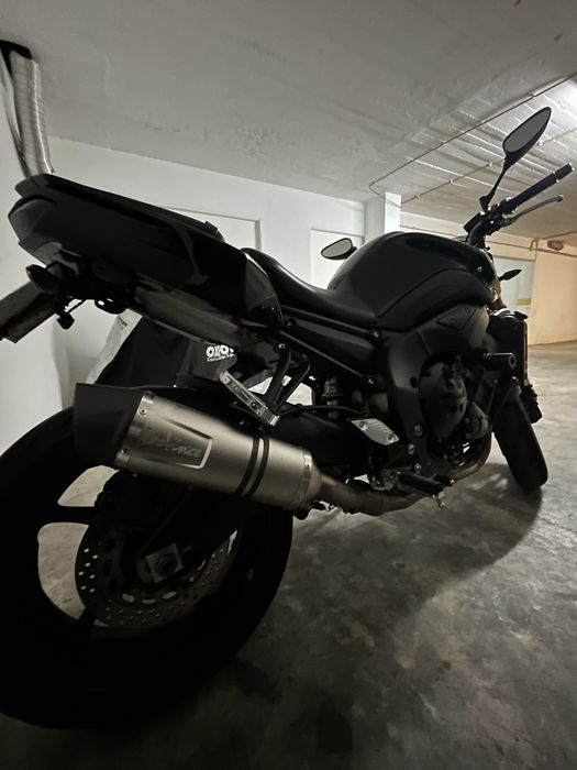 Yamaha FZ8 com LeoVince original