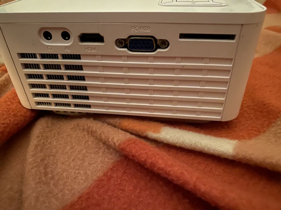 Projetor Topvision T6 – Ótimo estado – Zona Cascais/Alcabideche