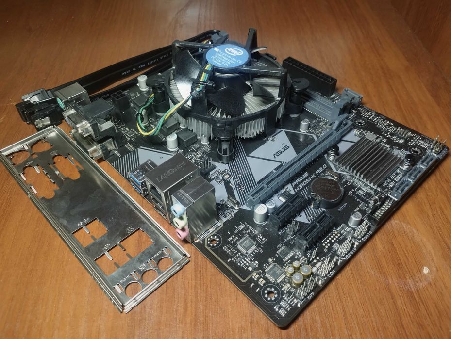 MSI B250M PRO-VD(сокет 1151v1) + Core i5-6500 3.2GHz + кулер