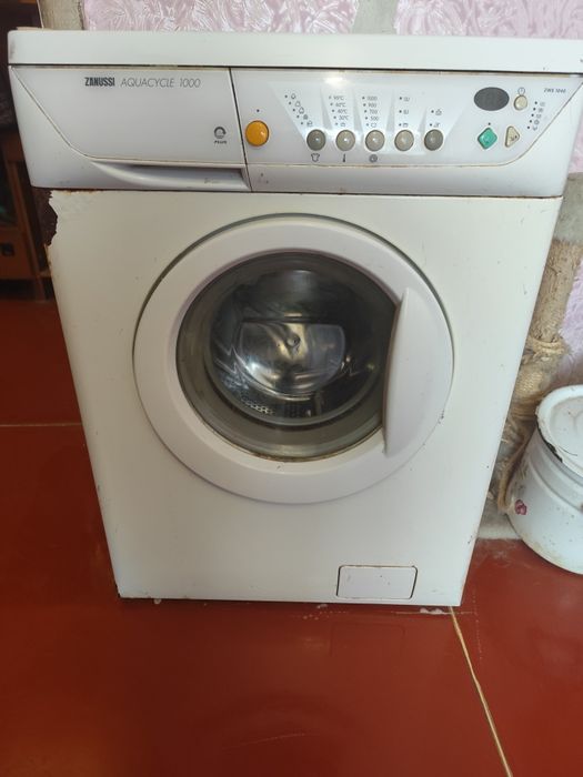 Продам стиральную машину