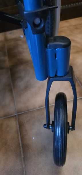 Cadeira de Rodas + Propad Revolve Si Invacare
