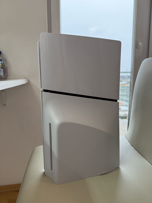 Playstation 5 Slim z napędem