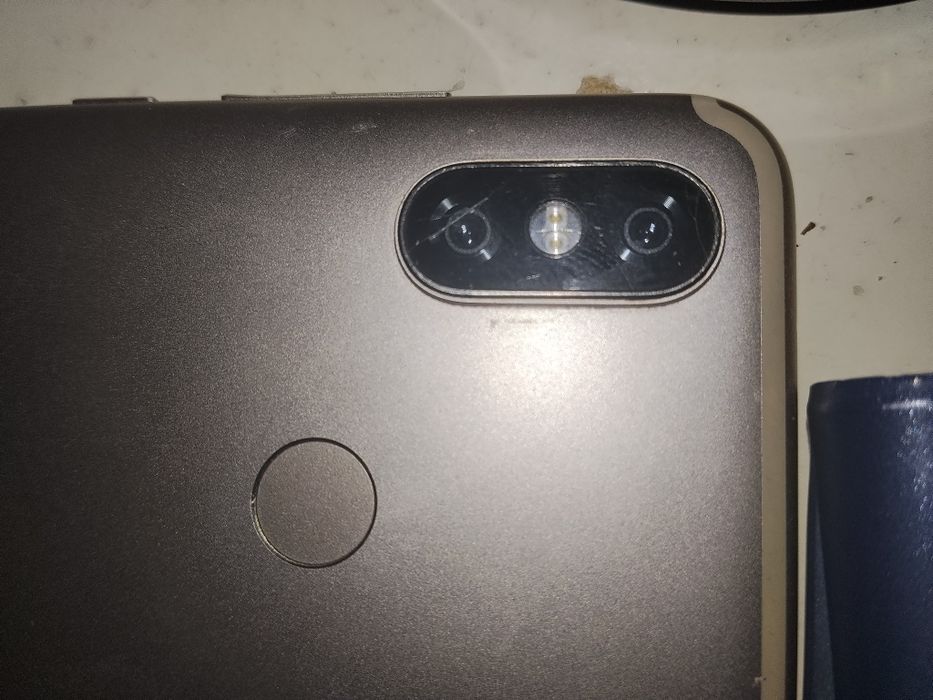 Xiaomi mi a2 3gb RAM 64gb