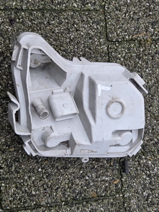 Wklad lampy audi a4 b7 kombi