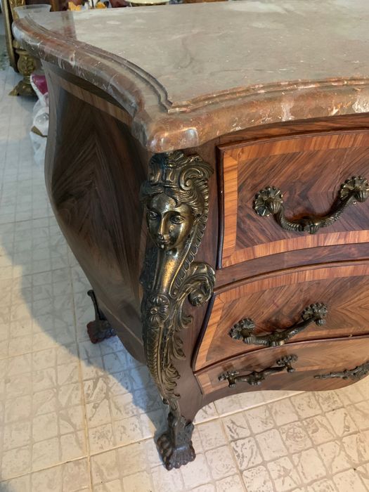 Móvel estilo Luís xv