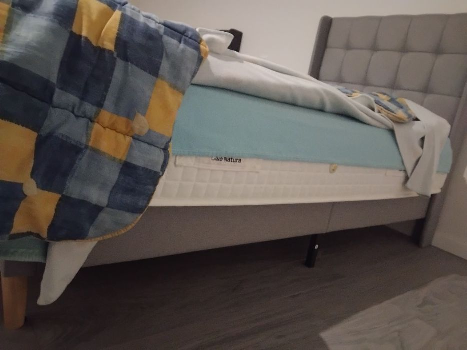 Cama solteiro nova