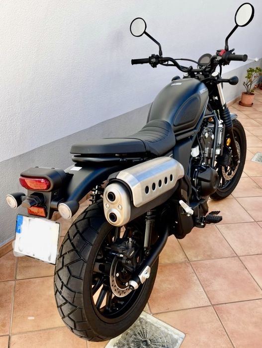 Honda CL 500.
