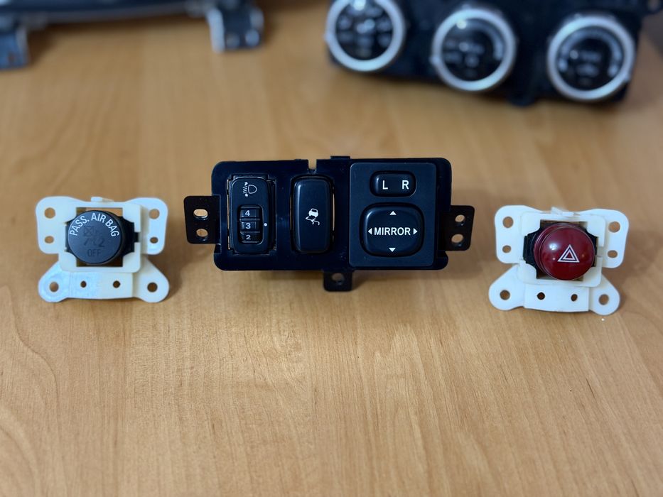 Mitsubishi L200. Шлейф L200. Підрульовий перемикач L200. Панель L200