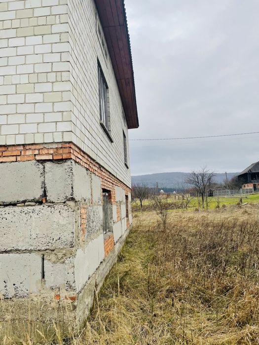 Незавершене будівництво 140 м² та технічна будівля