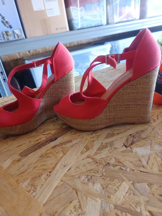 Sapatos/sandália de salto elegantes * Pull and Bean & Stradivarius
