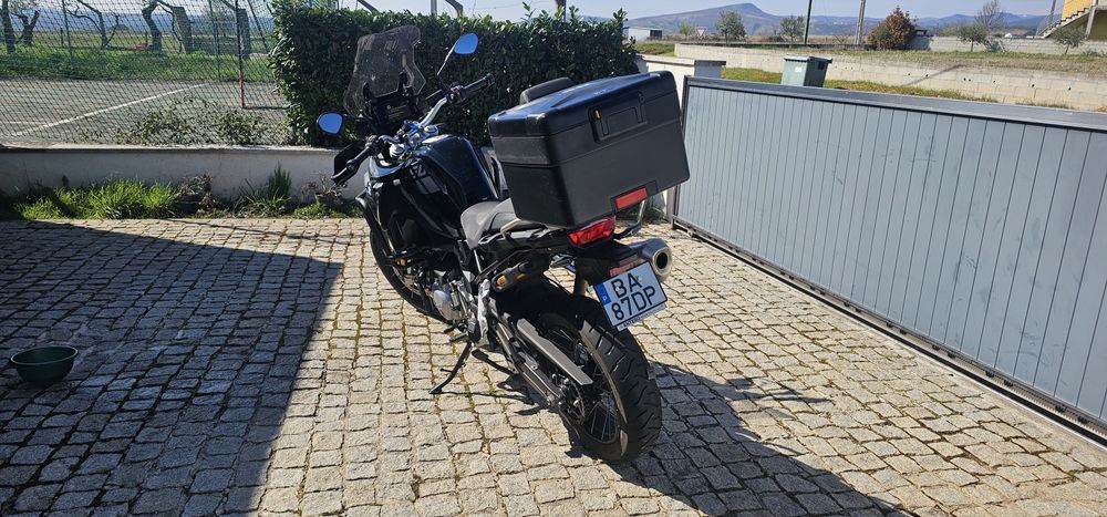 BMW GS 850 Triple black