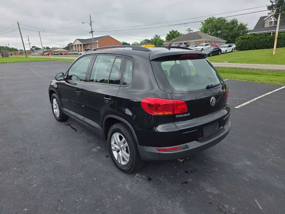 Volkswagen Tiguan S 4Motion      2016