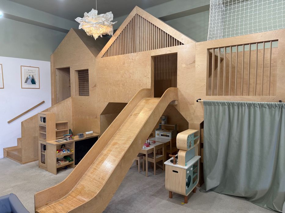 Sala zabaw z kawiarnią