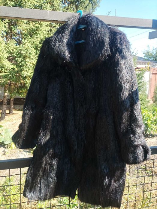 Продам шубу з нутрії р.56
