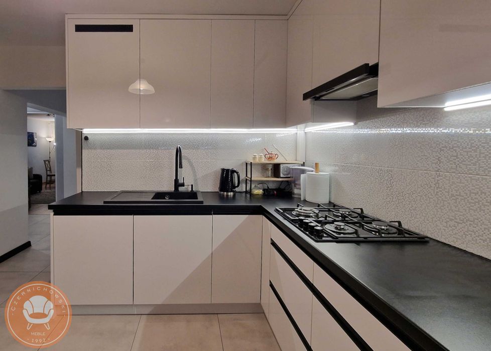 Meble kuchenne LINEA złożone w całości szeroki wybór frontów i brył