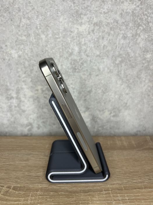 Iphone 15 Pro 256gb e-sim Neverlock