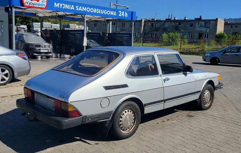 Saab 900 Saab 900 2.0Bi  KROKODYL 1985r.